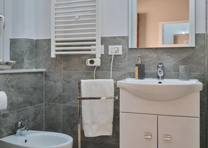 Cristina Tuscany بودجيبونسي